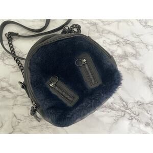 Madden Girl Navy & Black Faux Fur Leather Crossbody 🖤